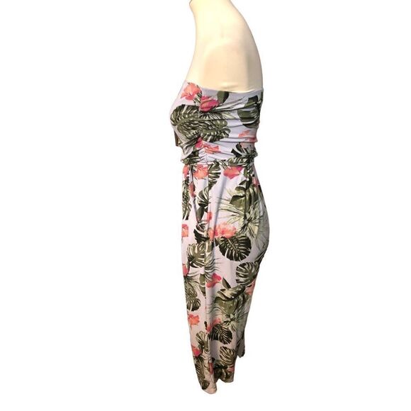 J for Justify floral hibiscus tropical halter wide leg jumper - Picture 6 of 12
